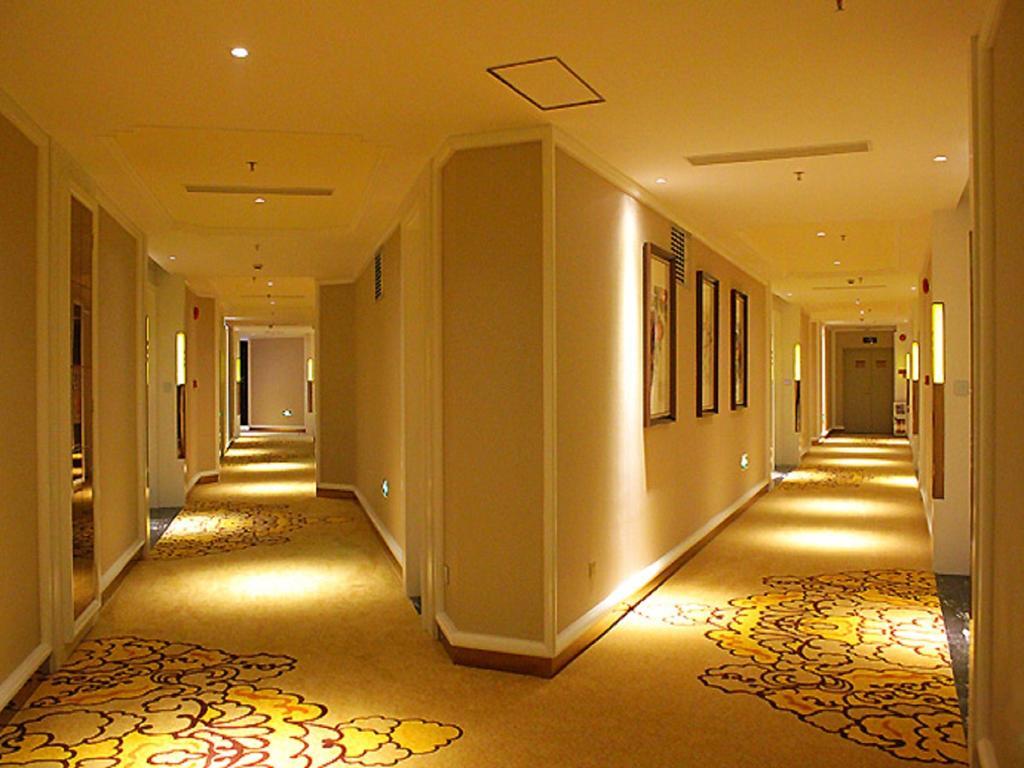 Guangzhou Da Xin International Hotel Room photo